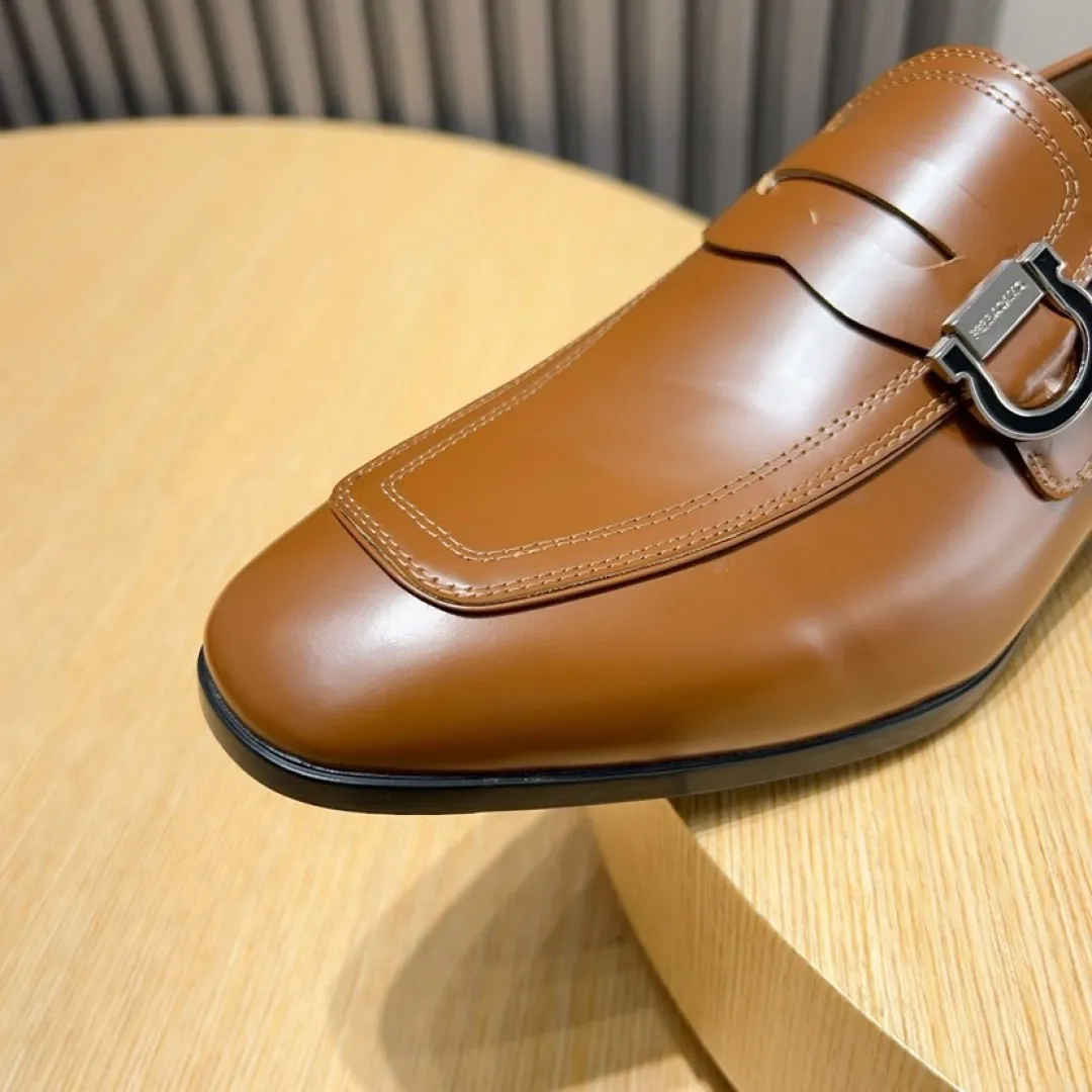 Factory P620💰🔥《Ferragamo》👏Latest•High-end top brand luxury~purchasing agent, top~quality. New fashionable business men's shoes🔜The uppers are made of original open-edge beaded cowhide➕cowhide·lining, with fine workmanship. The original stylish and soft combination wear-resistant and non-slip outsole is light and comfortable on the feet. The real thing looks better in real photos. Size: 38--44